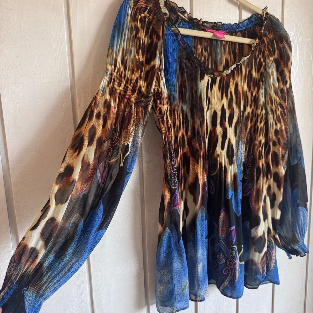 Sunny Leigh Y2K Leopard Print Long Sleeve Blouse - Picture 4 of 5